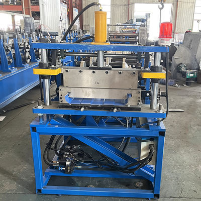 آلة تشكيل لفائف ألواح السقف المحمولة من الصلب الملون Kr18 ذات الدرزة القائمة