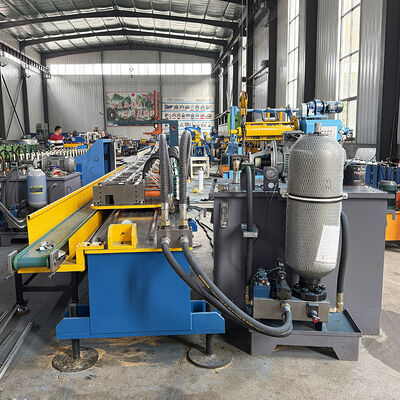 السقف المعدني T الملف الشخصي الرئيسي T / T Bar آلة تشكيل الفولاذ